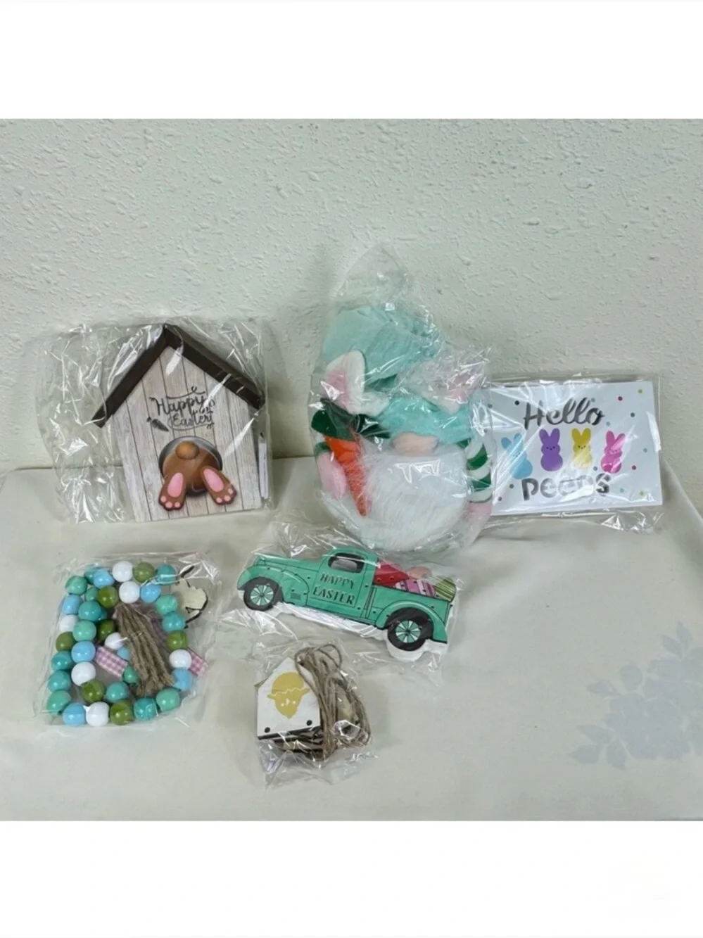 New In Box LED Light Up Easter Decor Bunny Gnome Plush‎ Beaded Garland Banner